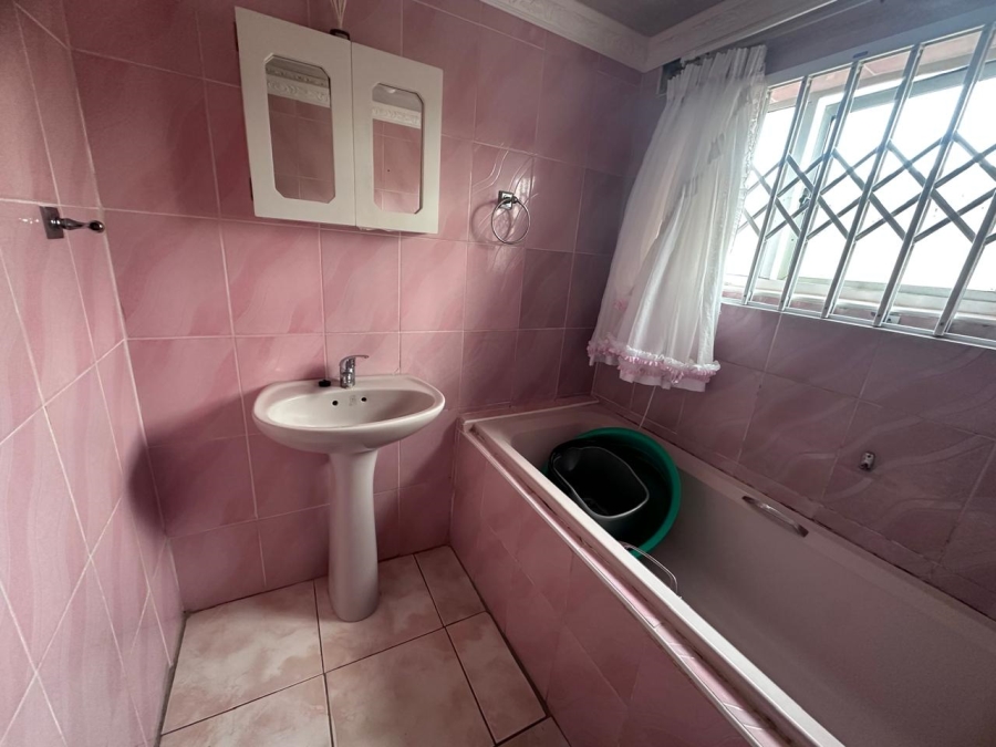3 Bedroom Property for Sale in Mdantsane Nu 14 Eastern Cape